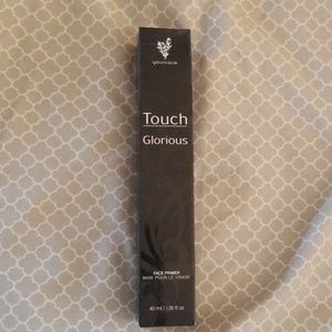 Younique Touch Glorious Face Primer